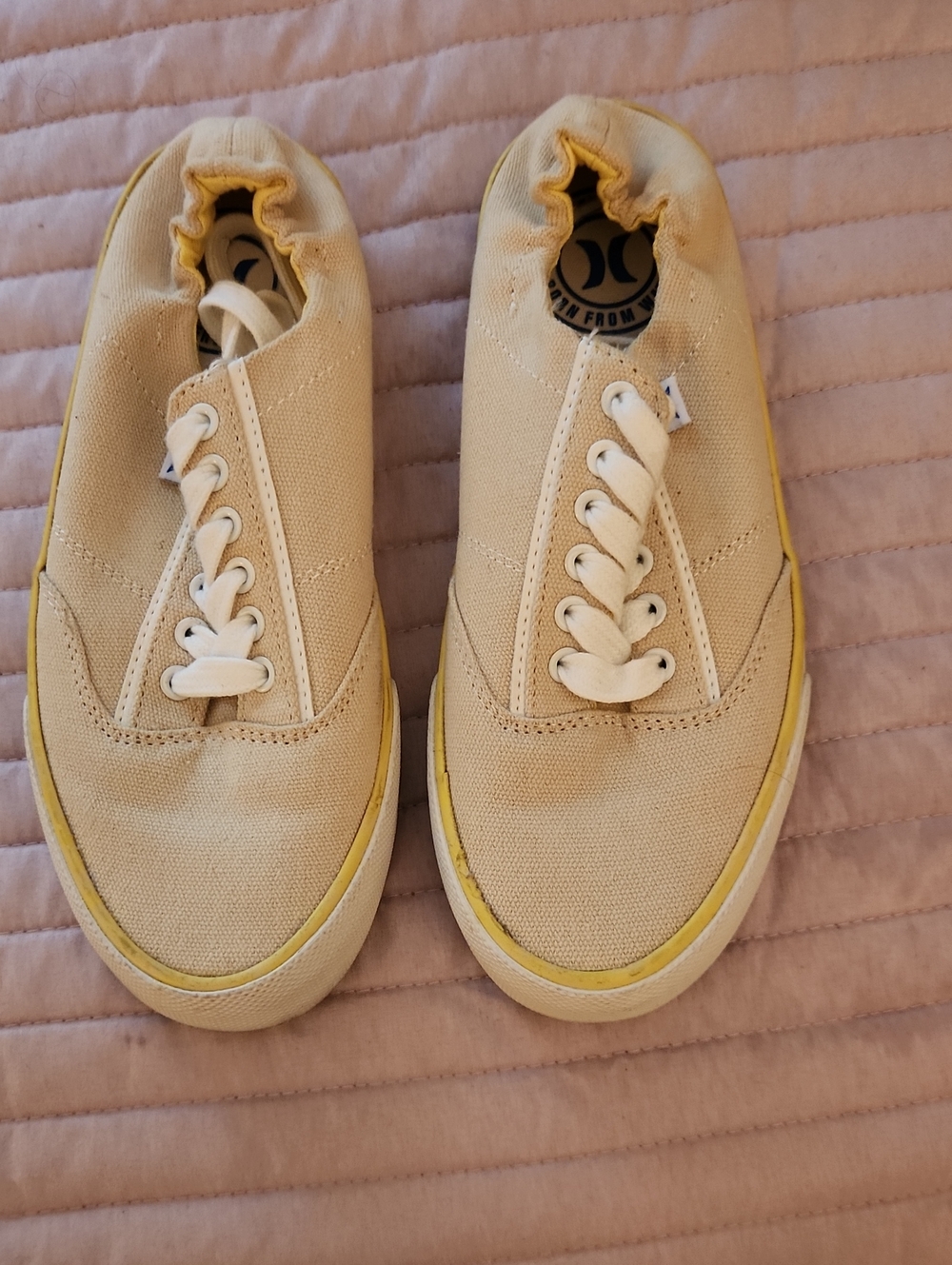 Hurley Beige Canvas Slip-On Sneakers with White Laces and Yellow Trim